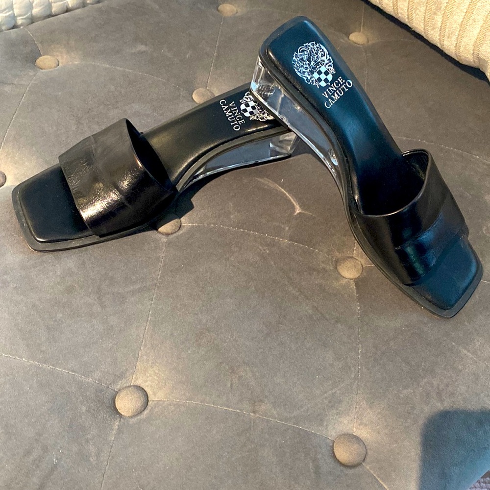 Vince Camuto Black Slides 7M Preowned